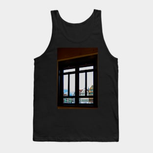 Out of the window Tank Top